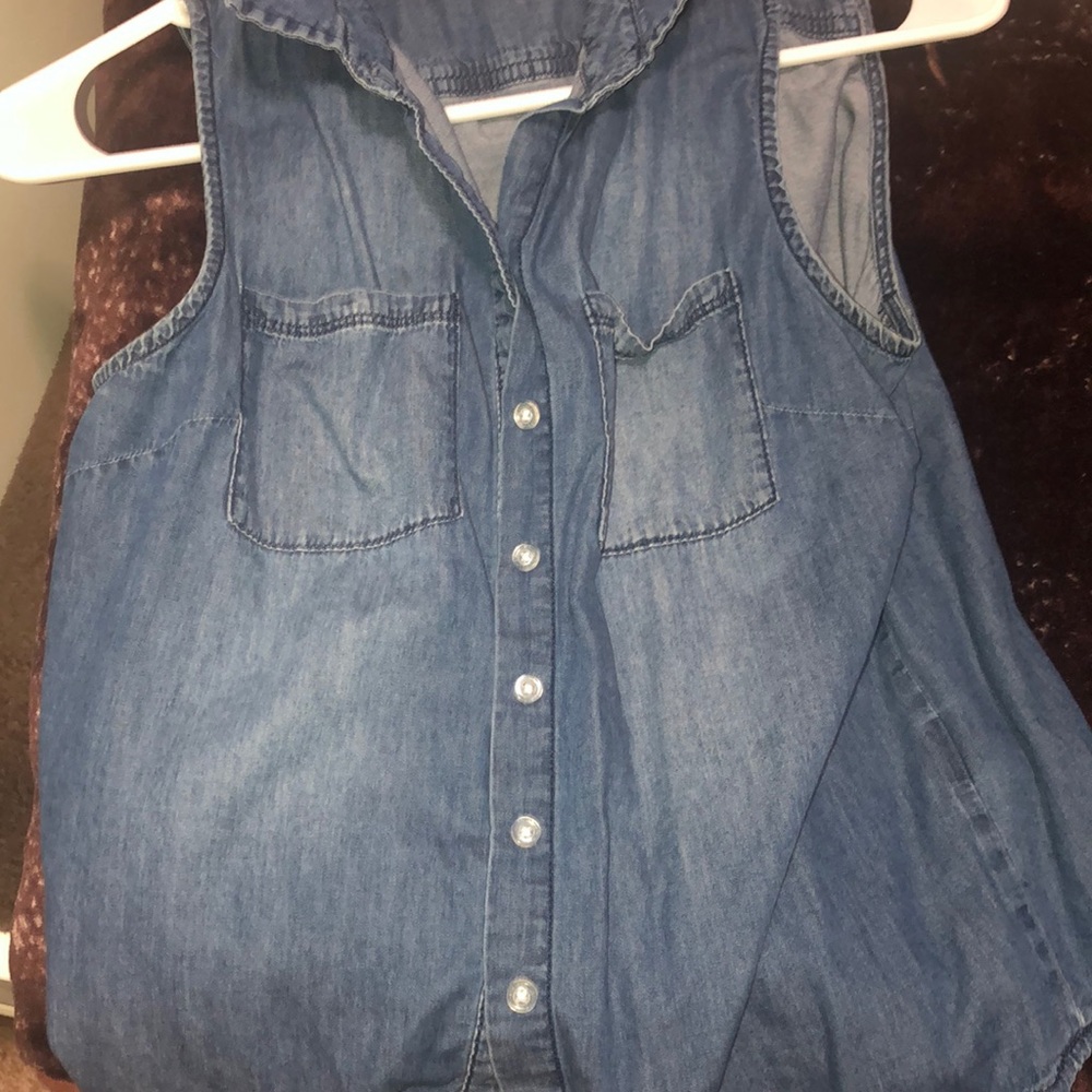 A blue jean shirt